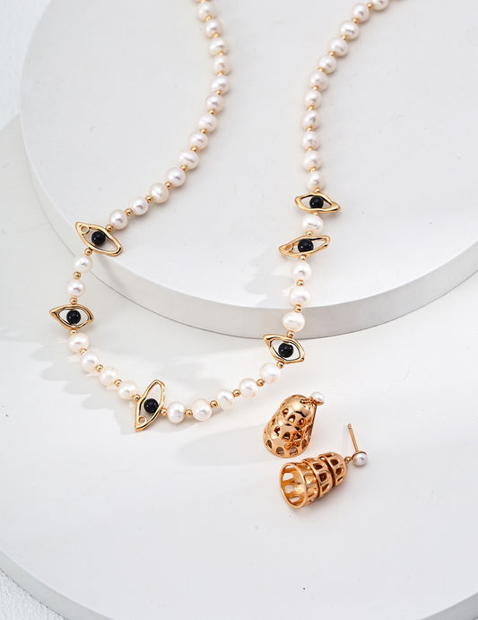 Natural Pearl and Black Onyx Necklace