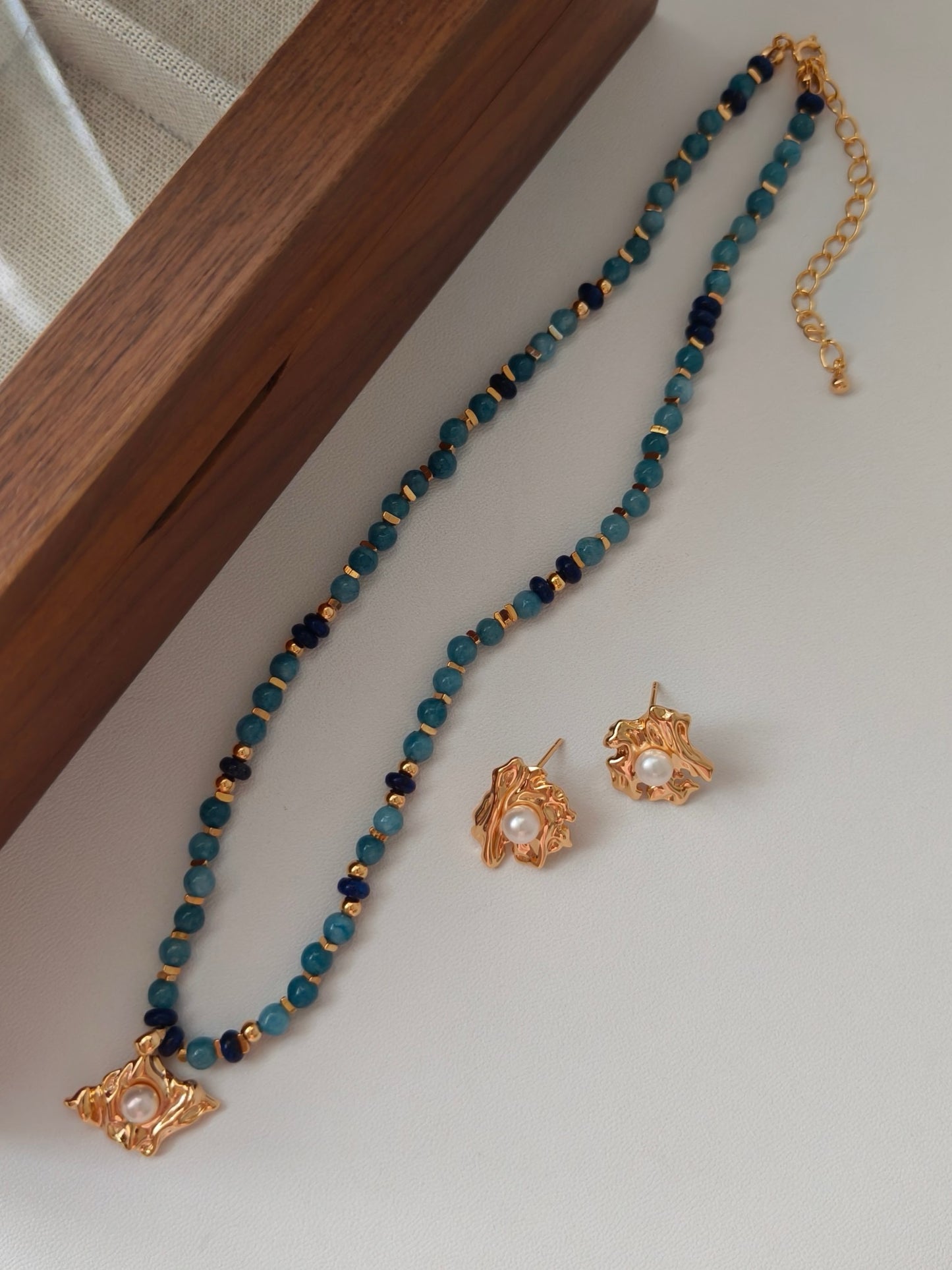 Amazonite and Lapis Lazuli Gemstone Pearl Necklace with Artistic Design