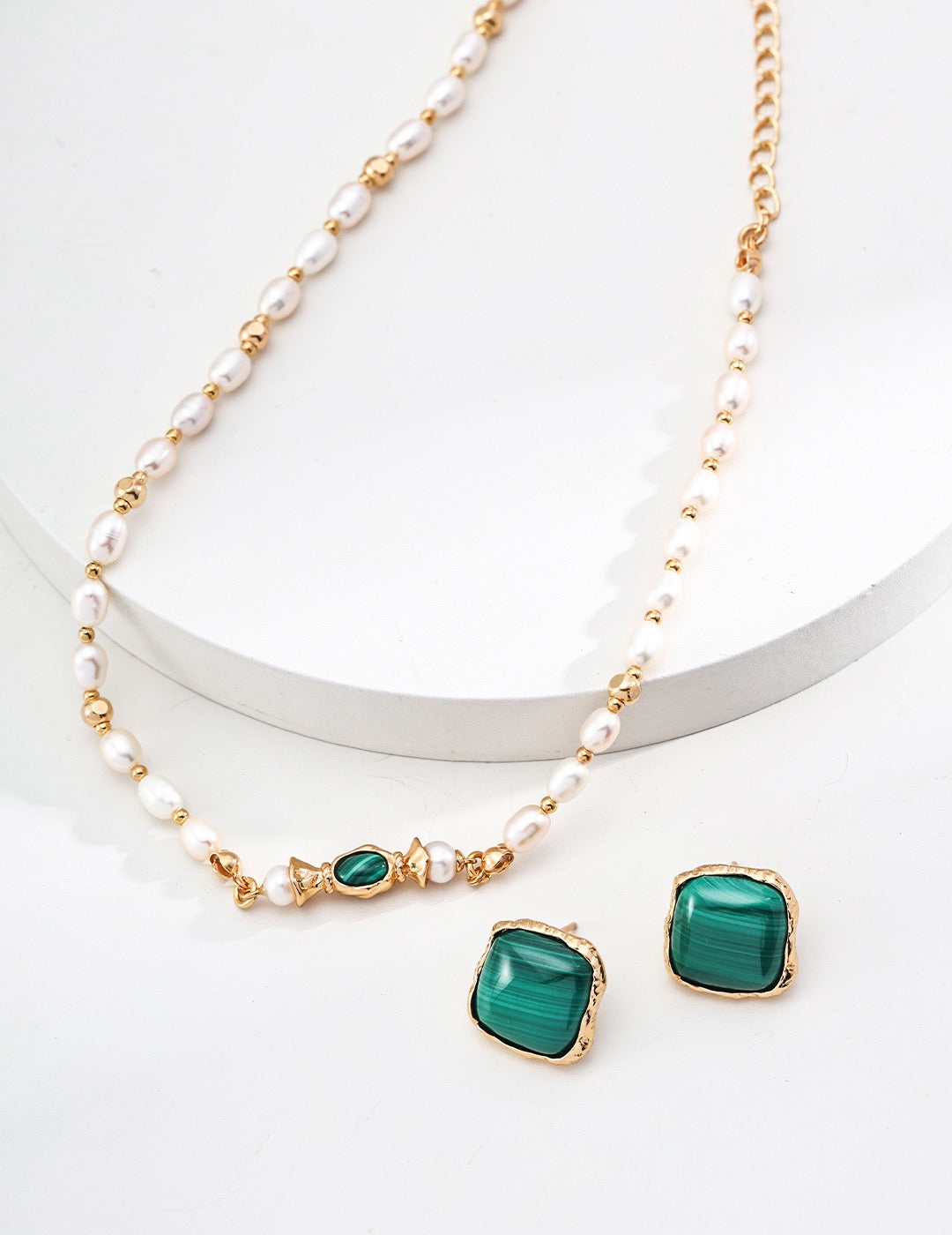 Natural Pearl & Malachite Necklace