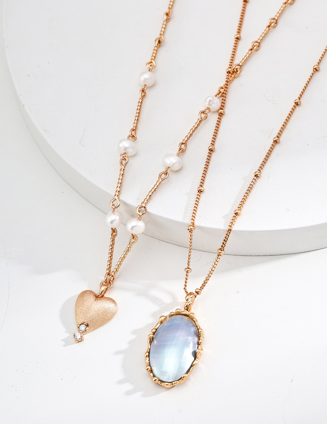 Natural Pearl Matte Pendant Necklace