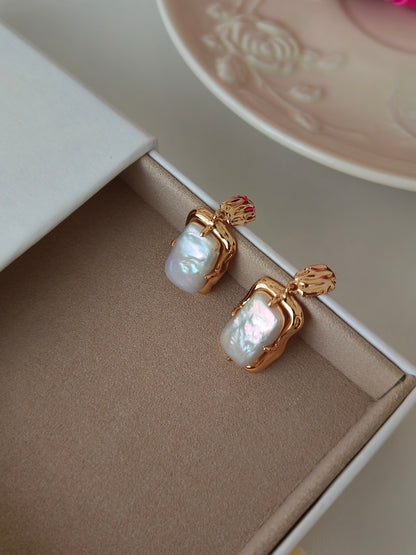 Baroque Pearl Earrings