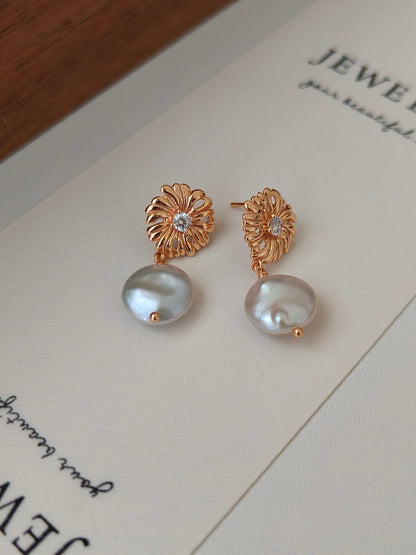 Irregular Pearl Flower Earrings