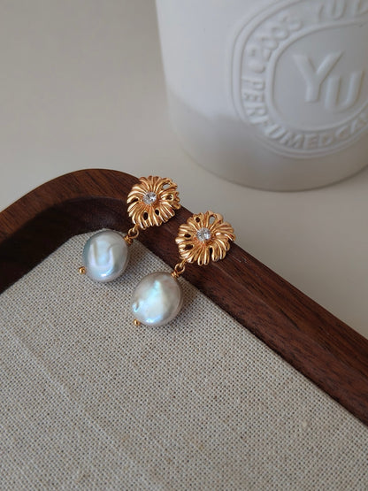 Irregular Pearl Flower Earrings