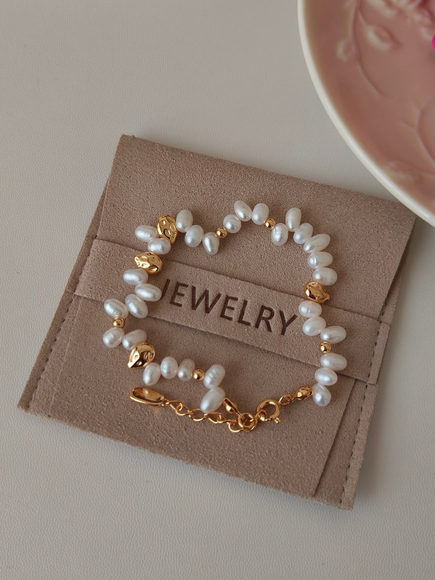 Irregular 18K Gold Pearl Bracelet