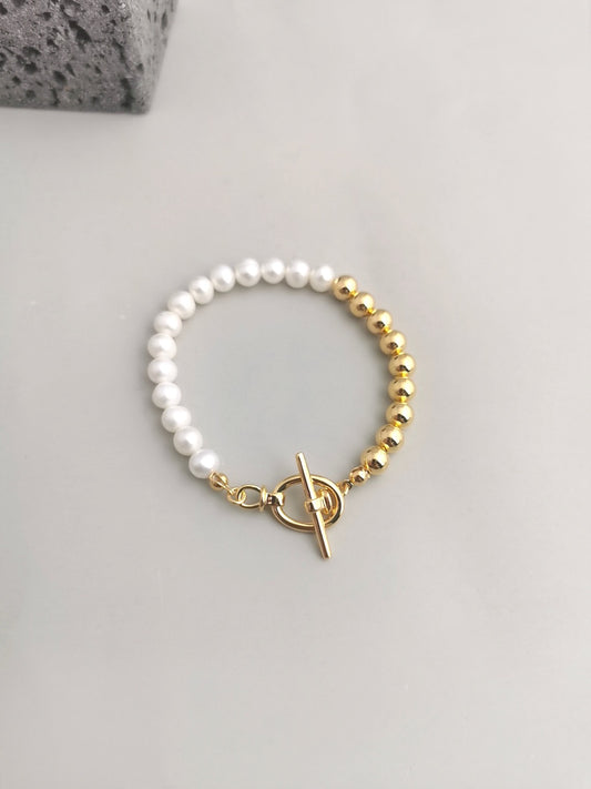 Special Pearl Bracelets