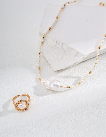 Minimalist Natural Pearl & Shell Necklace