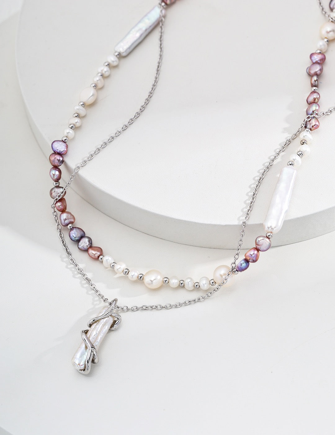 Fashionable Natural Pearl Necklace